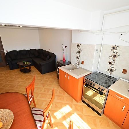 Vacation Apartment With Free Parking Sibiu Luaran gambar