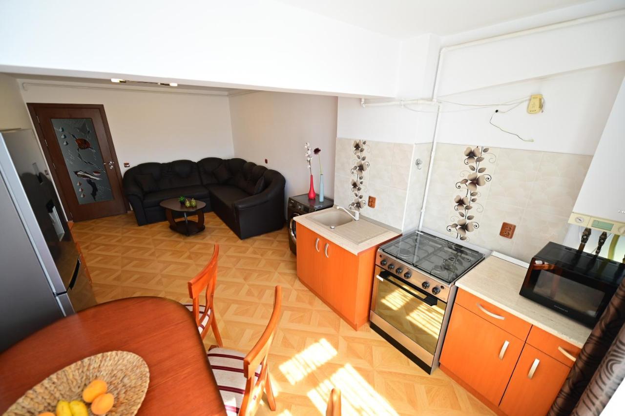 Vacation Apartment With Free Parking Sibiu Luaran gambar